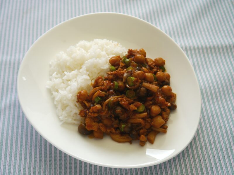 ひよこ豆と鶏ひき肉のケチャップ煮3